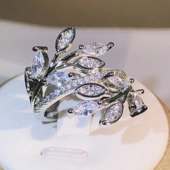 925 Sterling Silver Eternity Promise Crystal Ring Engagement Band Rings Jewelry - Picture 3 of 6